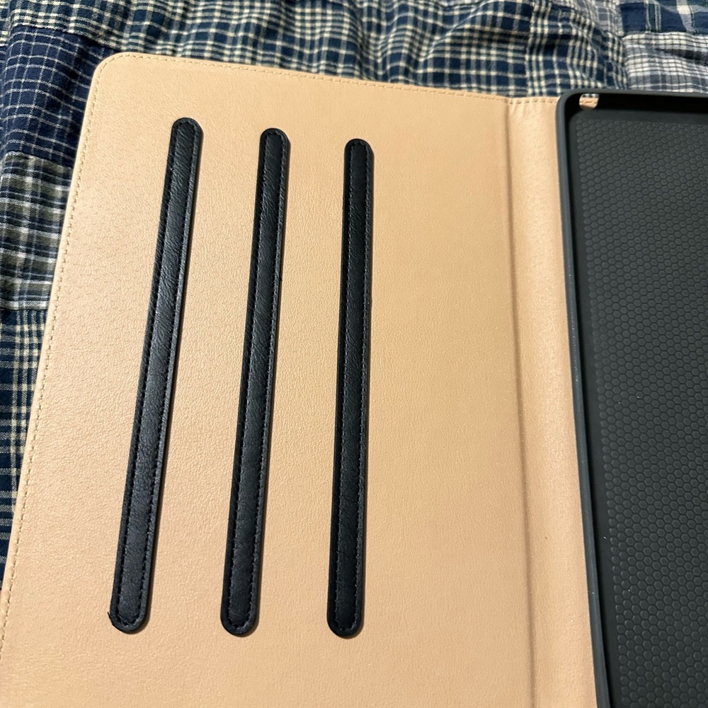 Tablet Case - Picture 3 of 6